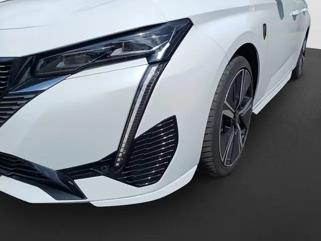 Peugeot 308 view 9