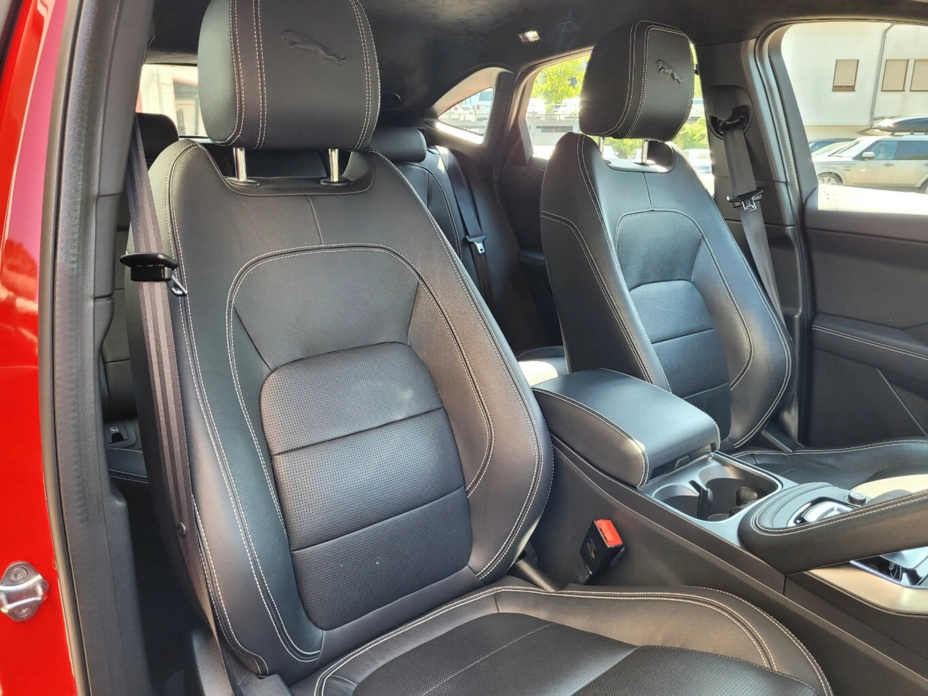 Jaguar E-Pace P250 R-Dynamic S AWD*Standheizung*360°Kamera* — photo 9