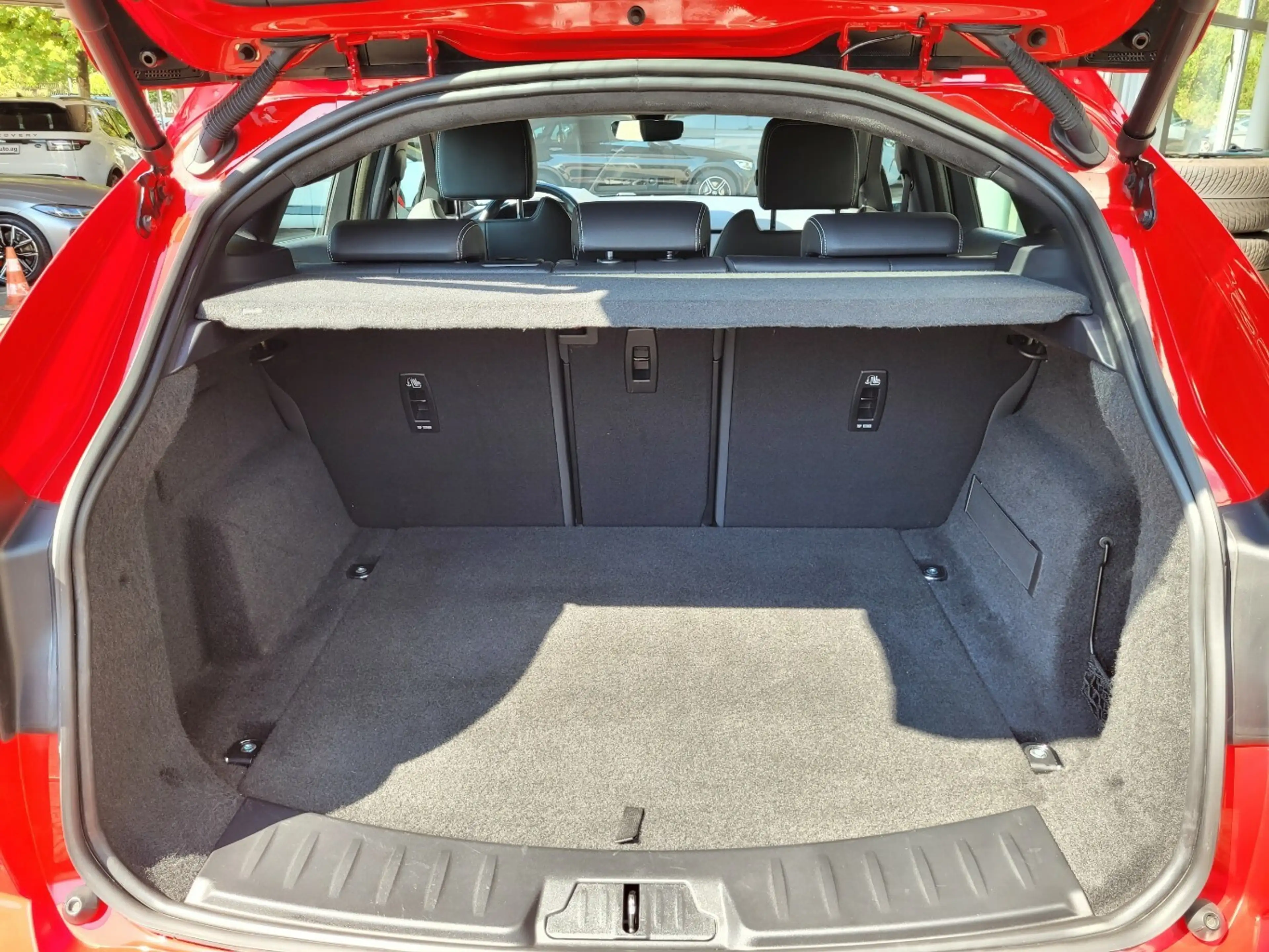 Jaguar E-Pace P250 R-Dynamic S AWD*Standheizung*360°Kamera* — photo 13