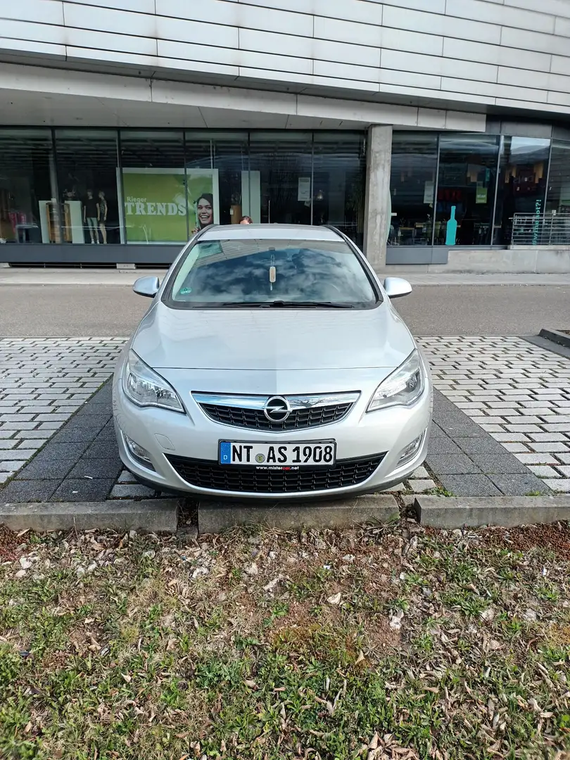 Opel Astra 1.4 Turbo Sports Tourer Design Edition mit tüv Silber - 2