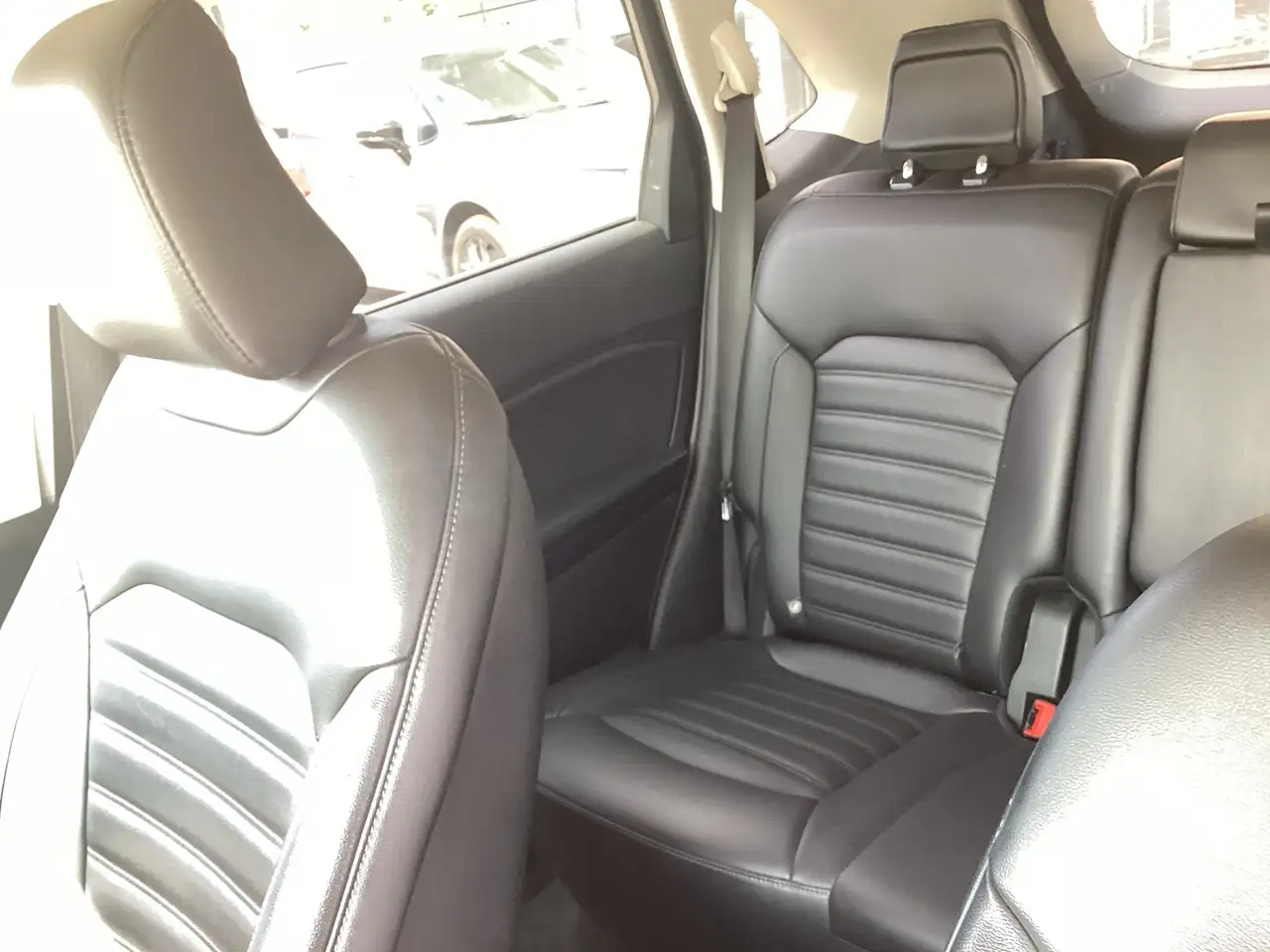 Ford Edge снимка Ford Edge