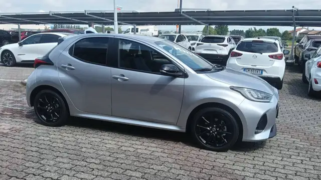 Mazda Mazda2 view 12