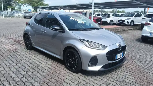 Mazda Mazda2 view 11
