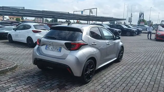 Mazda Mazda2 view 8