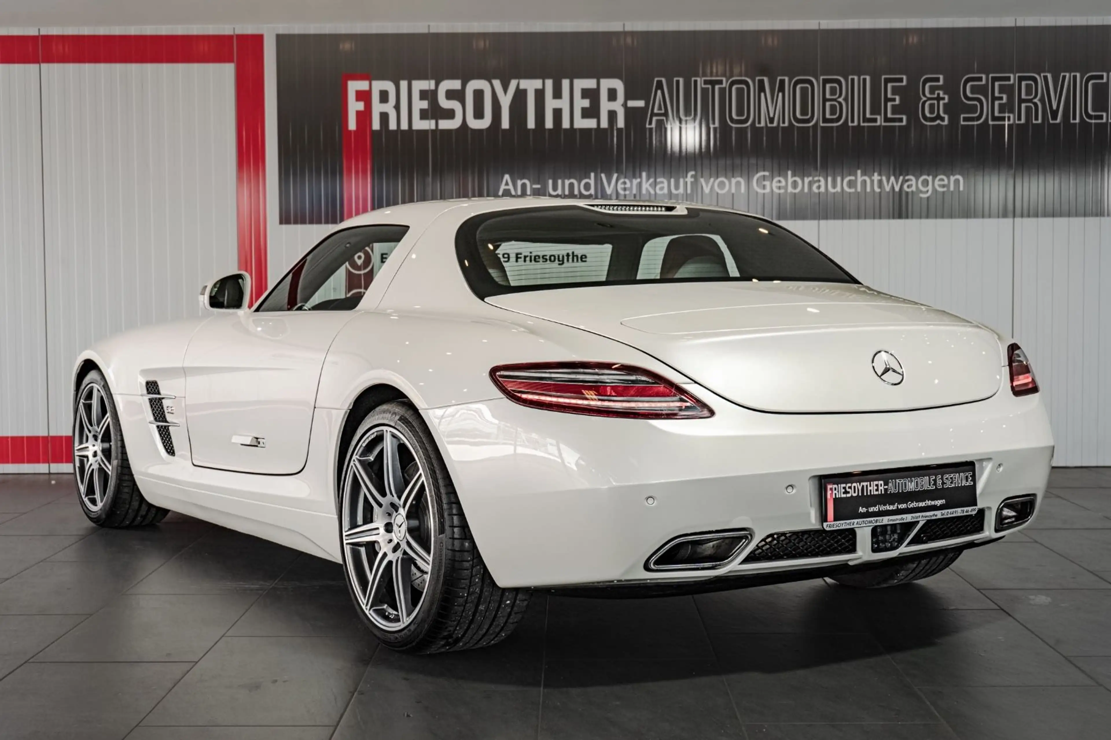 Mercedes-Benz SLS Coupe einzigartige Farbkombi Sammlerfzg — photo 10