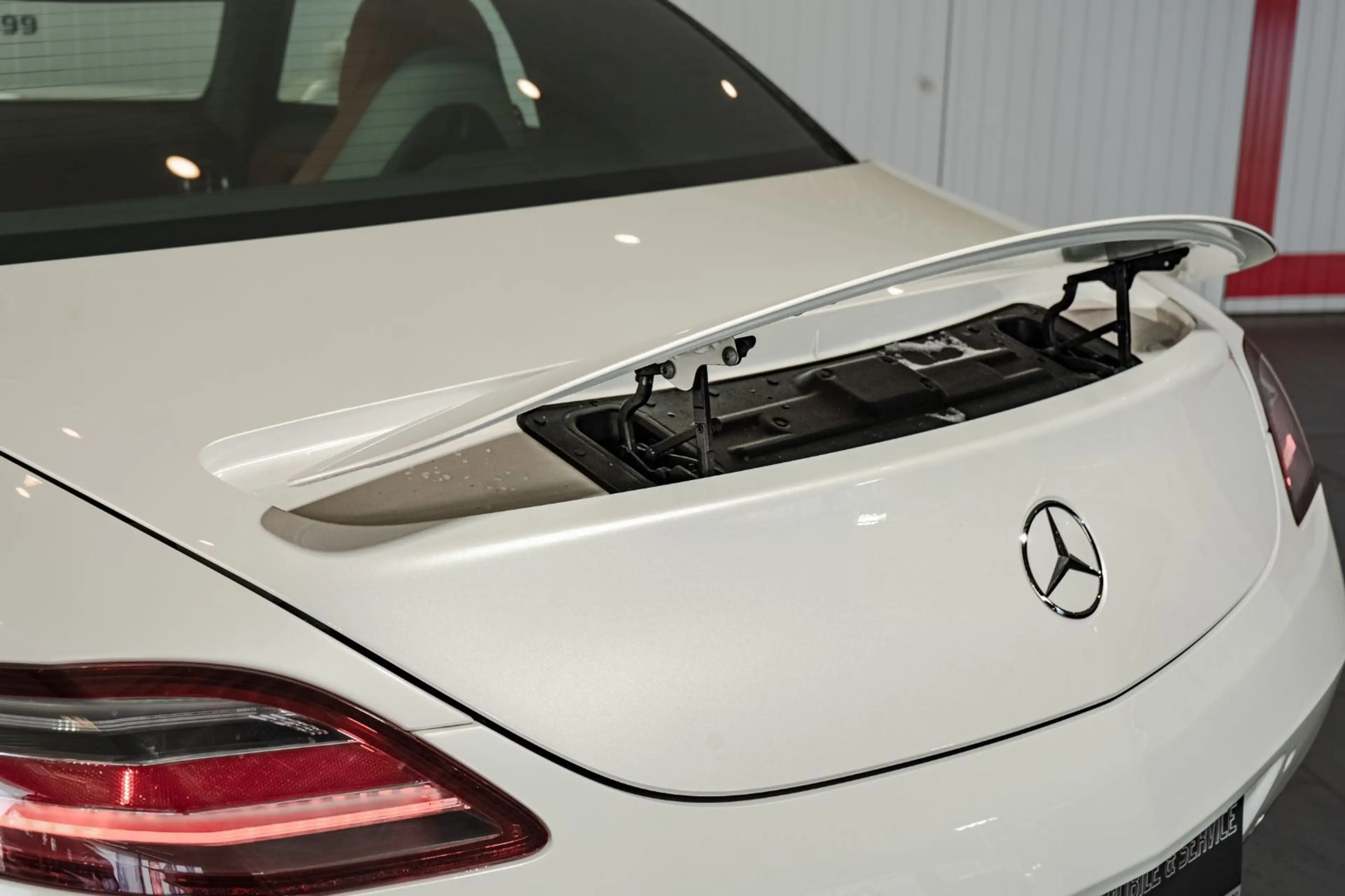 Mercedes-Benz SLS Coupe einzigartige Farbkombi Sammlerfzg — photo 11