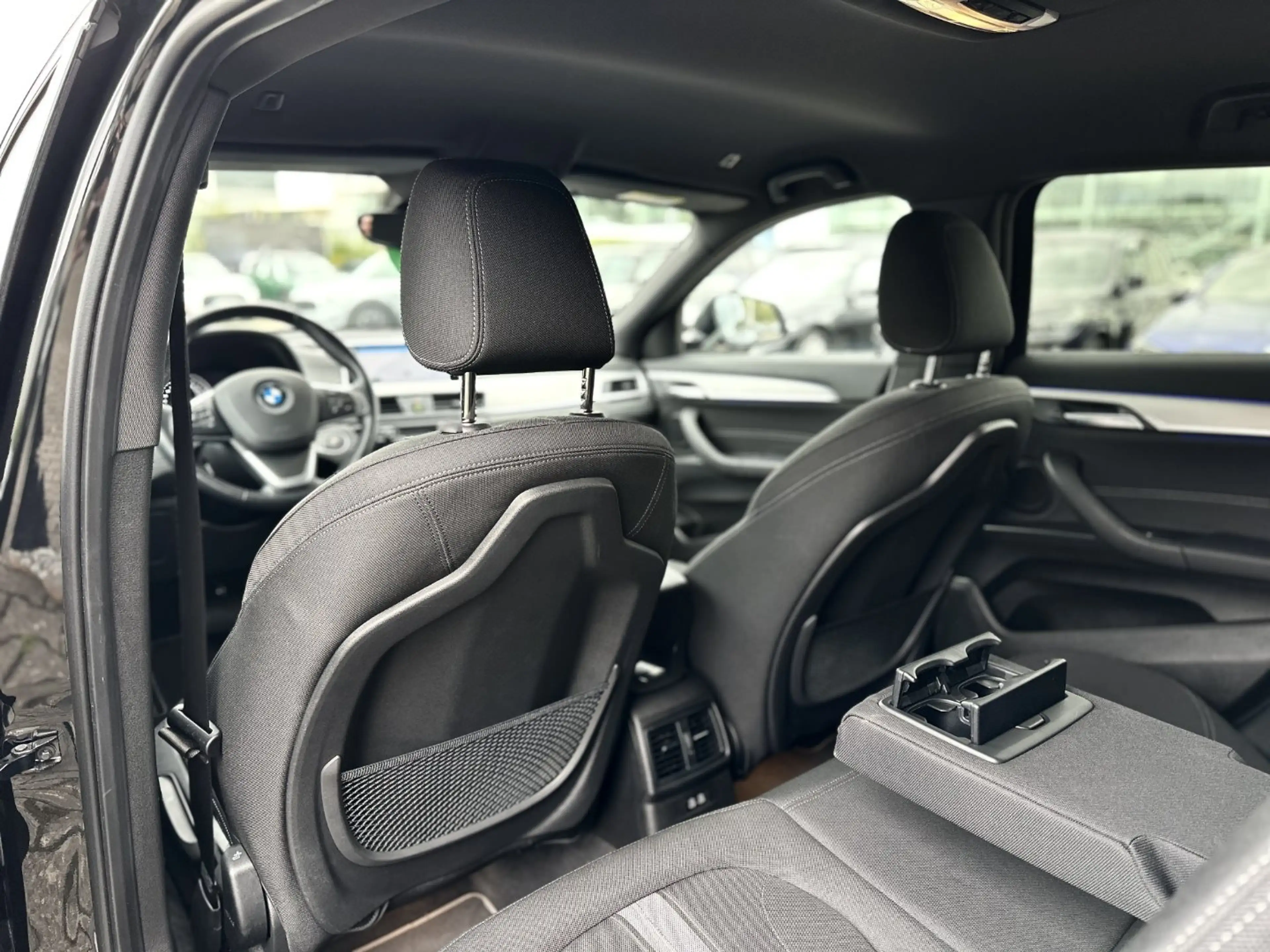 BMW X2 sDrive20i — photo 15