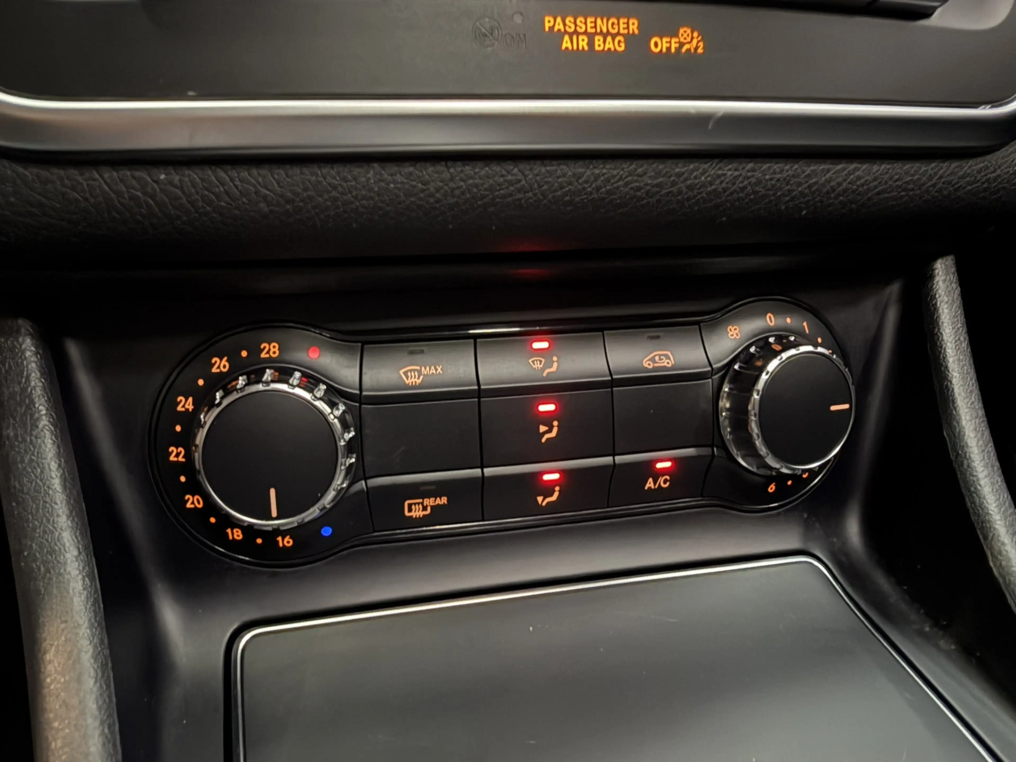Mercedes-Benz CLA 200 Shooting Brake AMG Ambition Airco ECC | Panorama | — photo 25