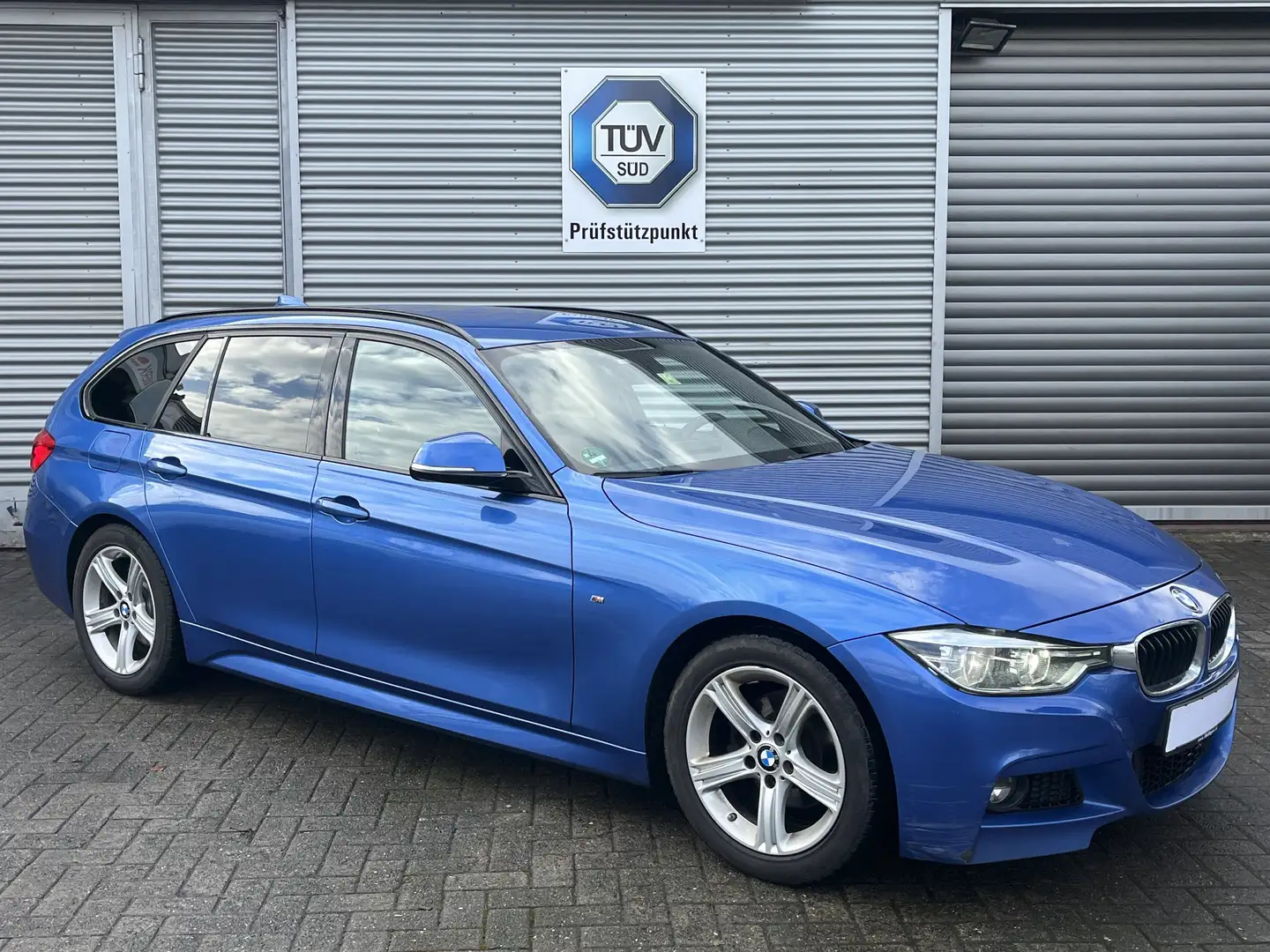 BMW 320 320 i M Sport LED Bleu - 1