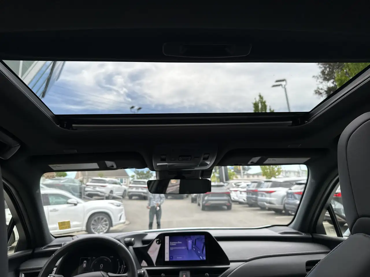 Lexus UX снимка Lexus UX