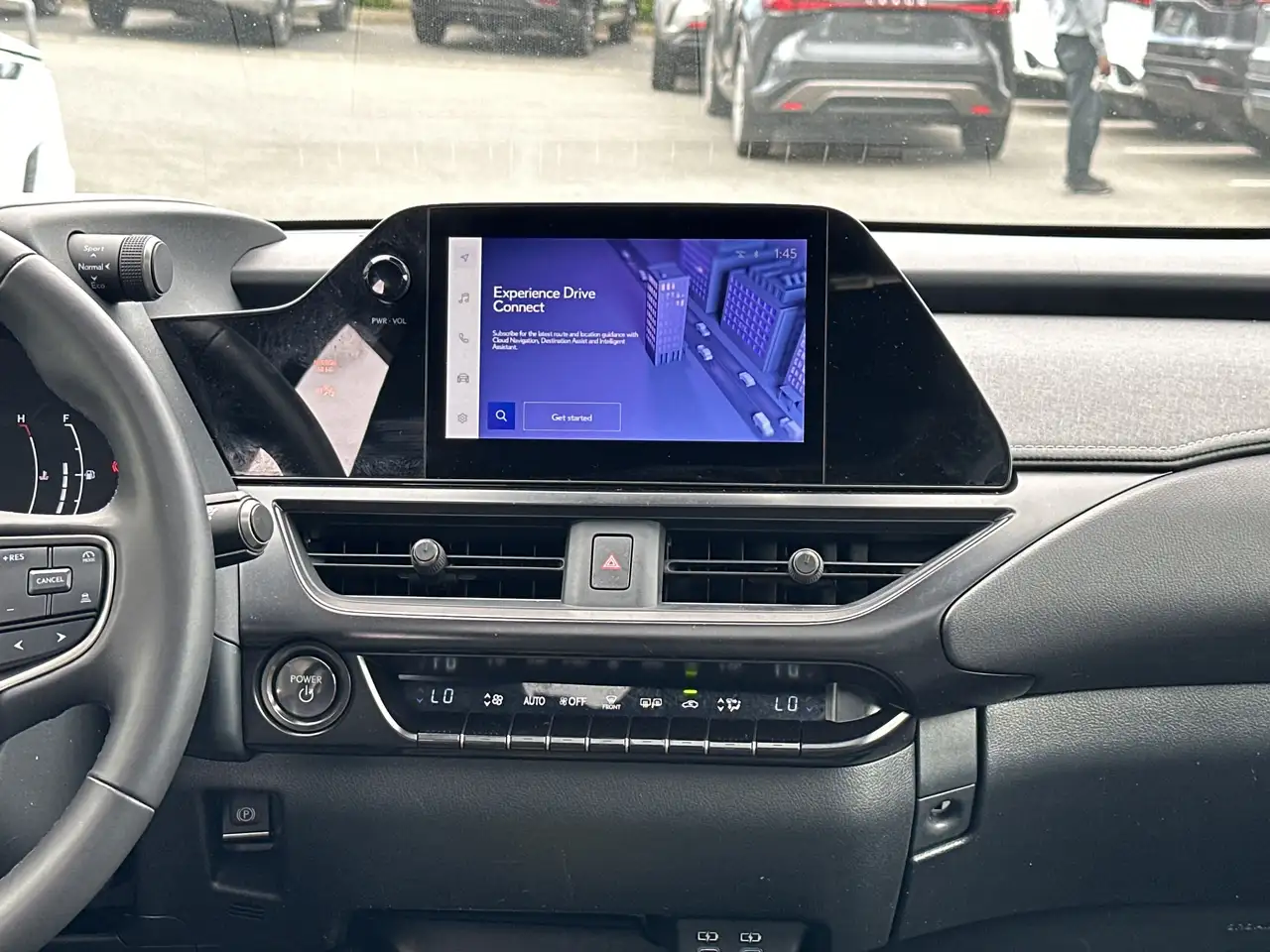 Lexus UX снимка Lexus UX