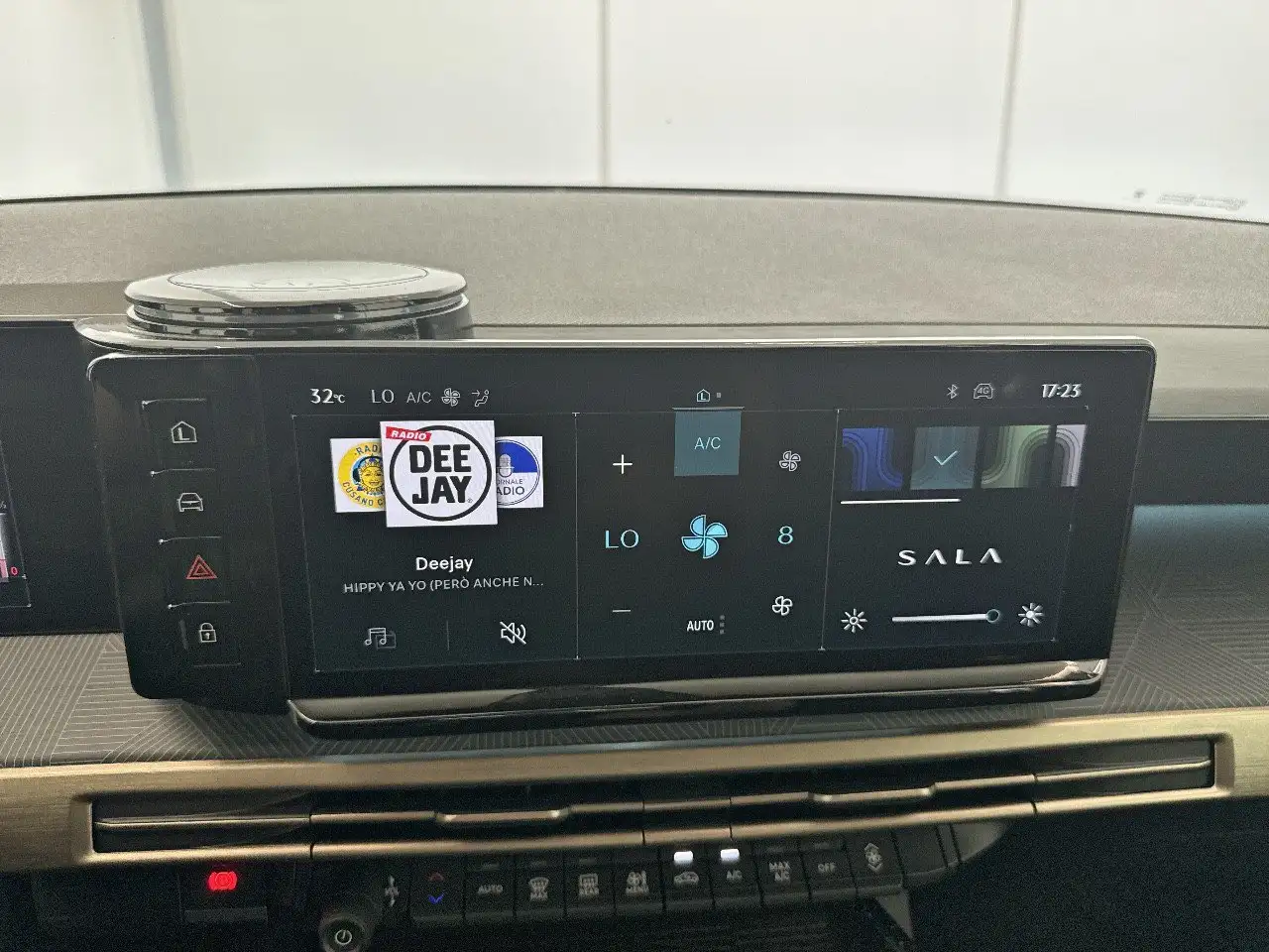 Lancia Ypsilon 2024 — фото 16