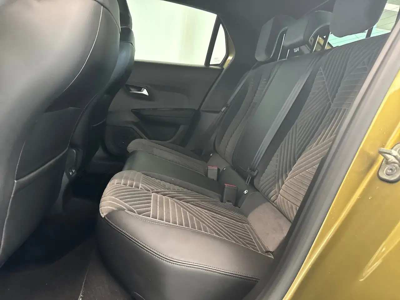 Lancia Ypsilon 2024 — фото 10