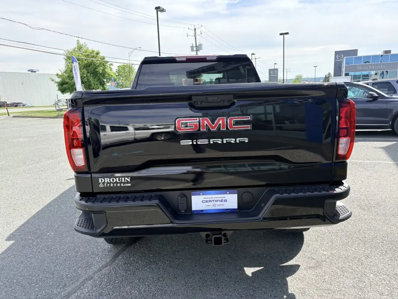 GMC Sierra 1500 photo GMC Sierra 1500
