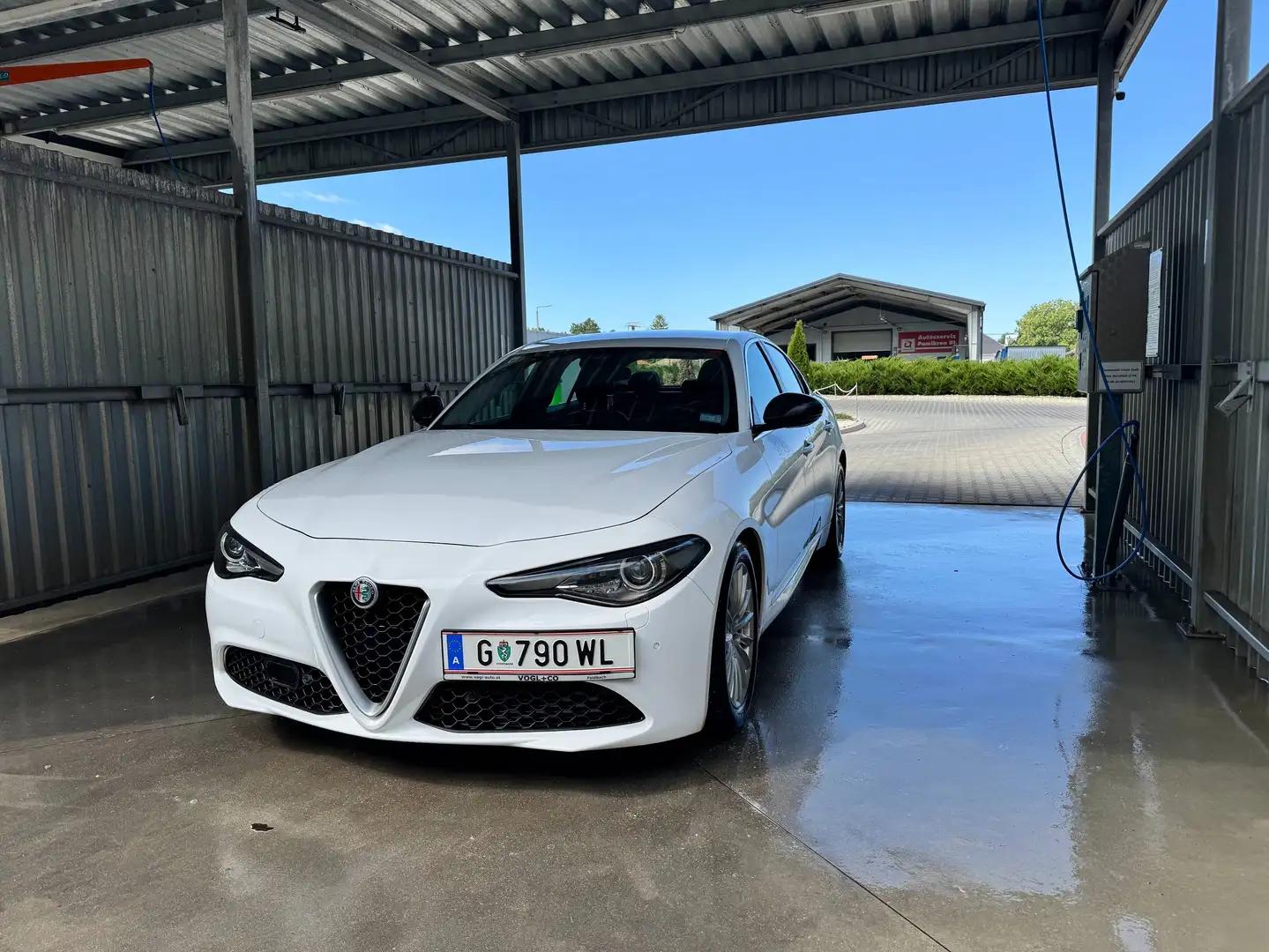 Alfa Romeo Giulia Giulia Super 2,2 180 MT RWD Super Weiß - 1