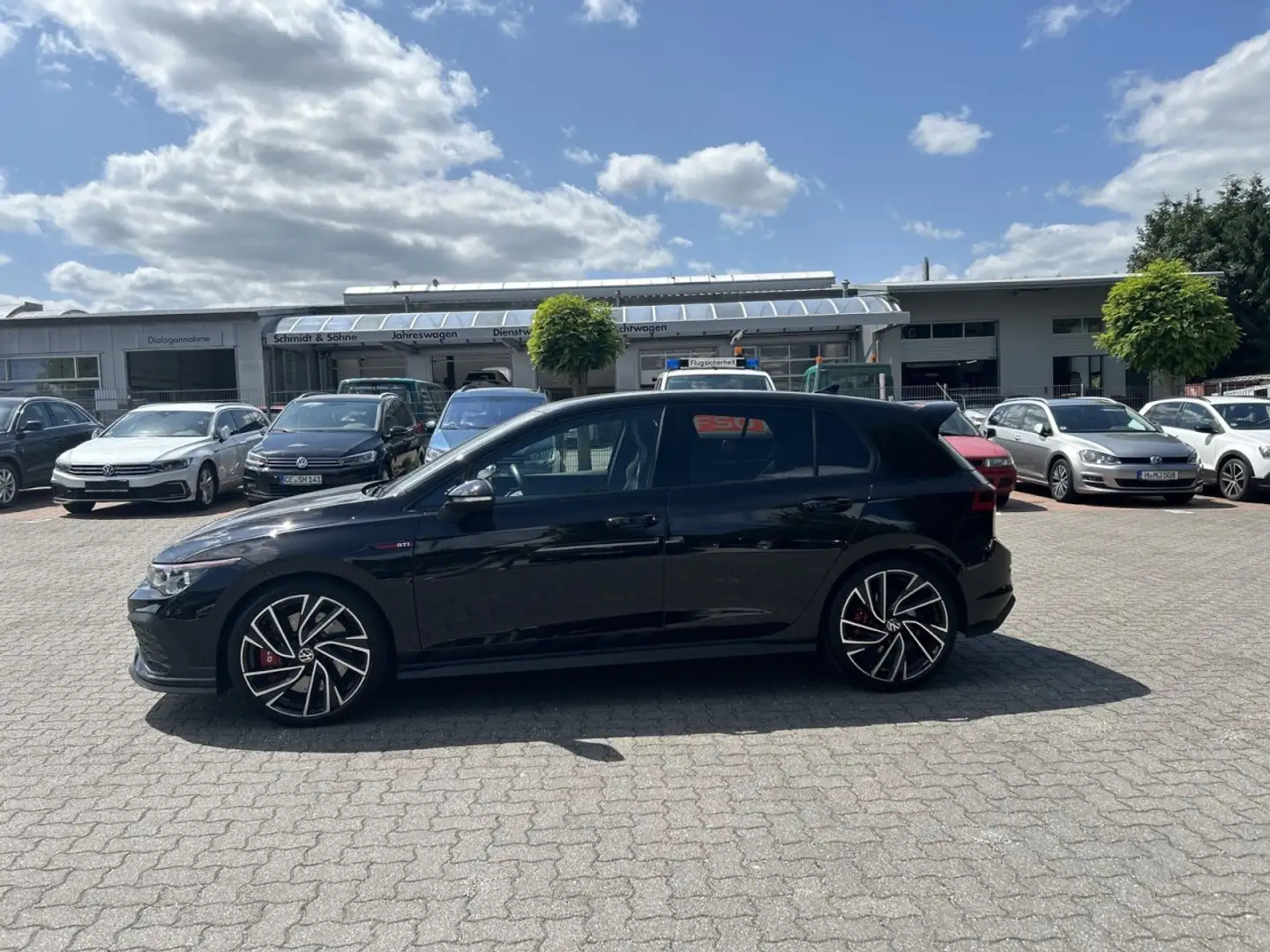 Volkswagen Golf VIII 2.0 TSI GTI Clubsport Klima Navi Schwarz - 2