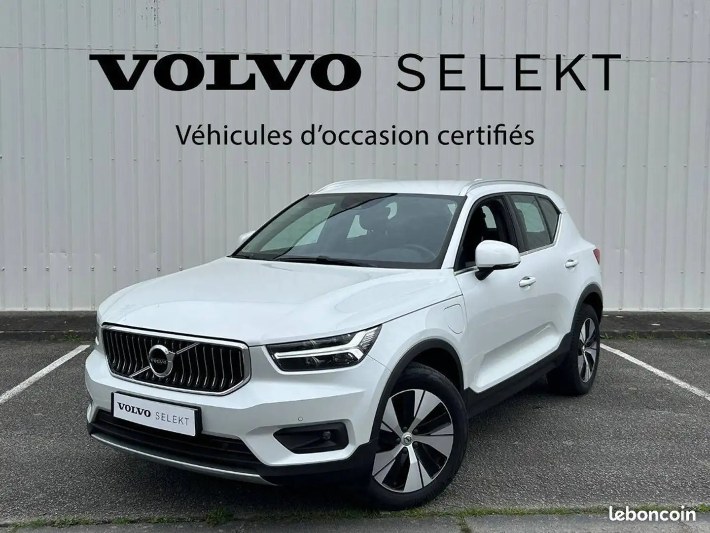 Volvo XC40 T5 Recharge 180%2B82 ch DCT7 Business Blanc - 1