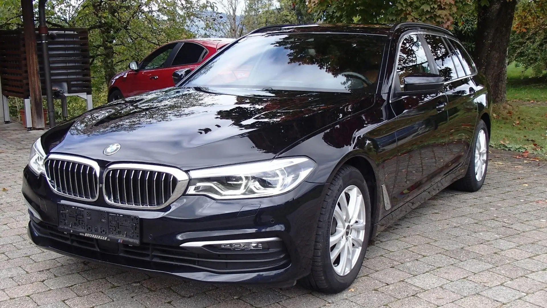 BMW 540 540d xDrive Touring Aut. Noir - 1