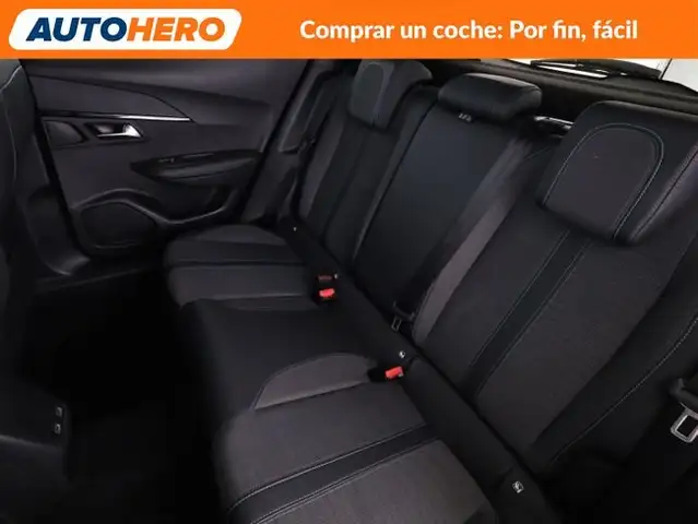 Peugeot 2008 view 15