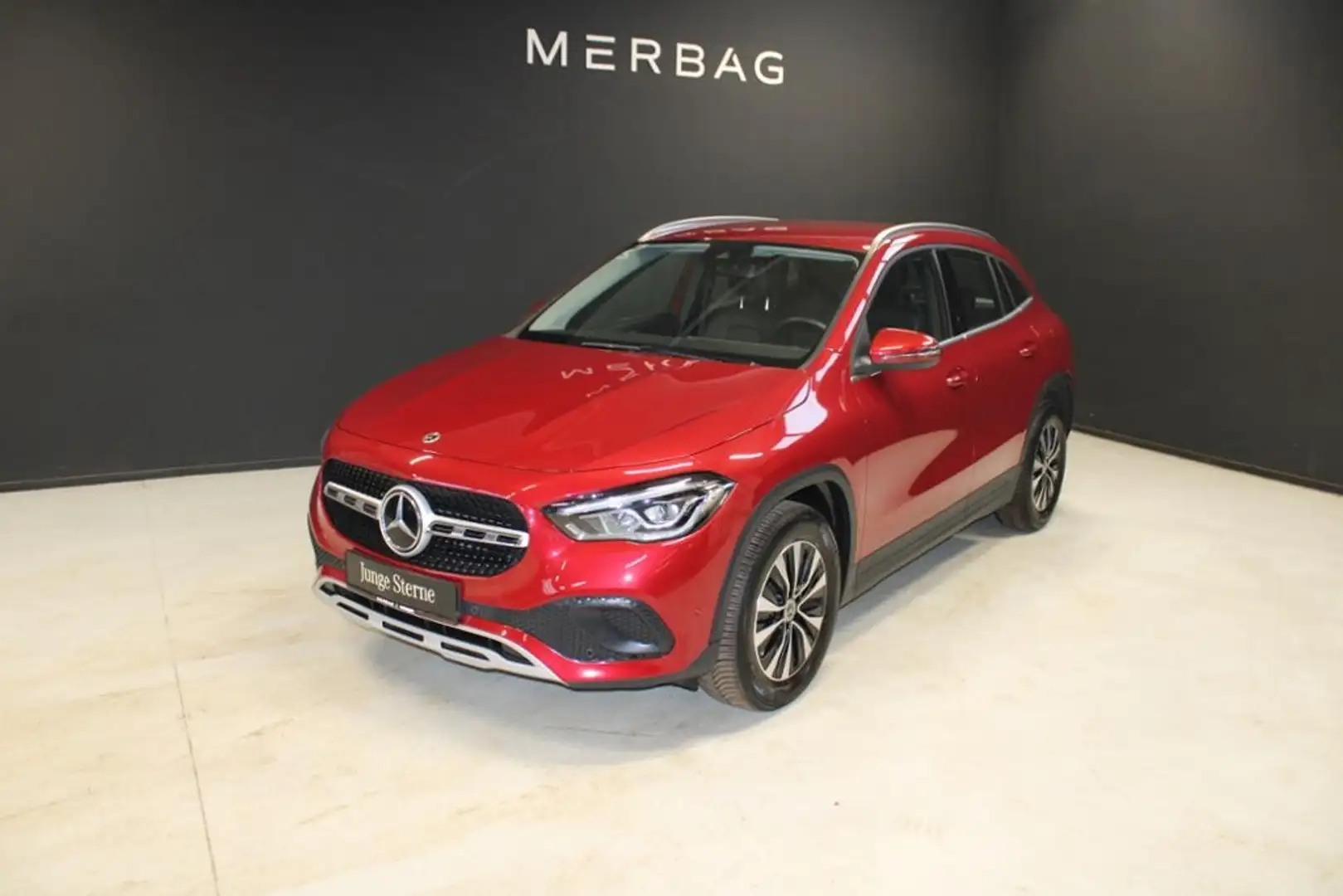 Mercedes-Benz GLA 200 *Style LED Kamera MBUX Rot - 1