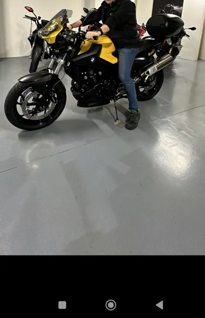 BMW F 800 R Giallo - 1