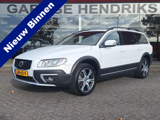 Volvo XC70 2.0 D4 FWD Summum 8 Automaat EURO 6 | Schuifdak |