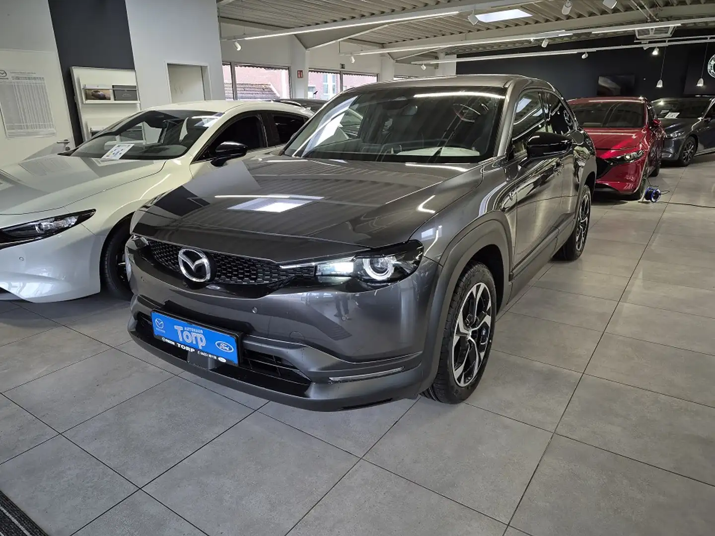 Mazda MX-30 Skyactive R-EV 170ps 1AT FWD Exclusive-Line Grau - 2