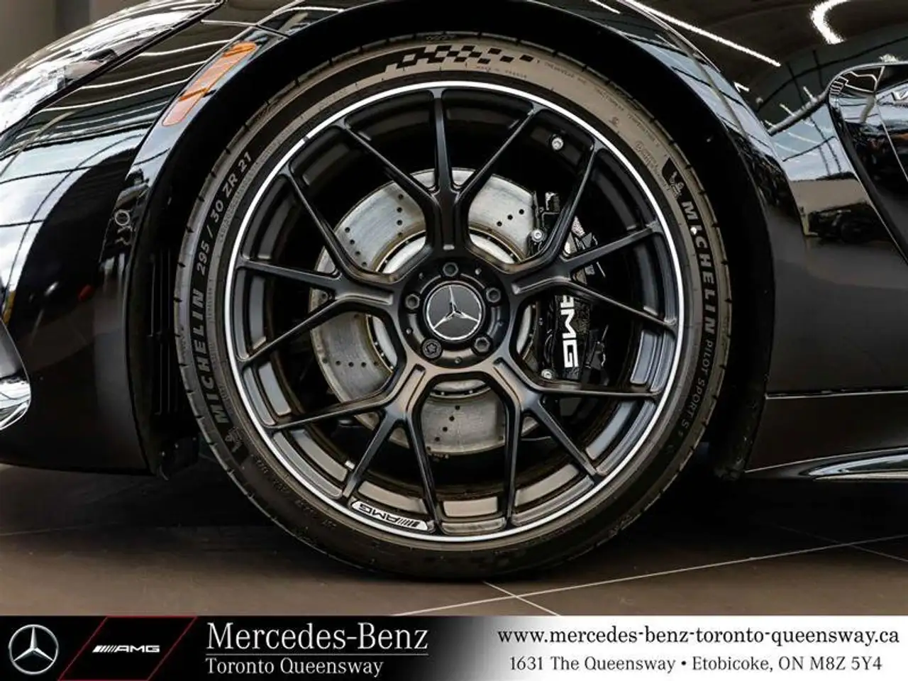 Mercedes-Benz AMG GT снимка Mercedes-Benz AMG GT