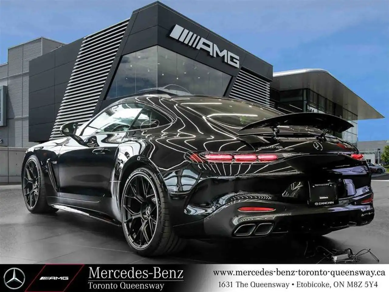 Mercedes-Benz AMG GT снимка Mercedes-Benz AMG GT