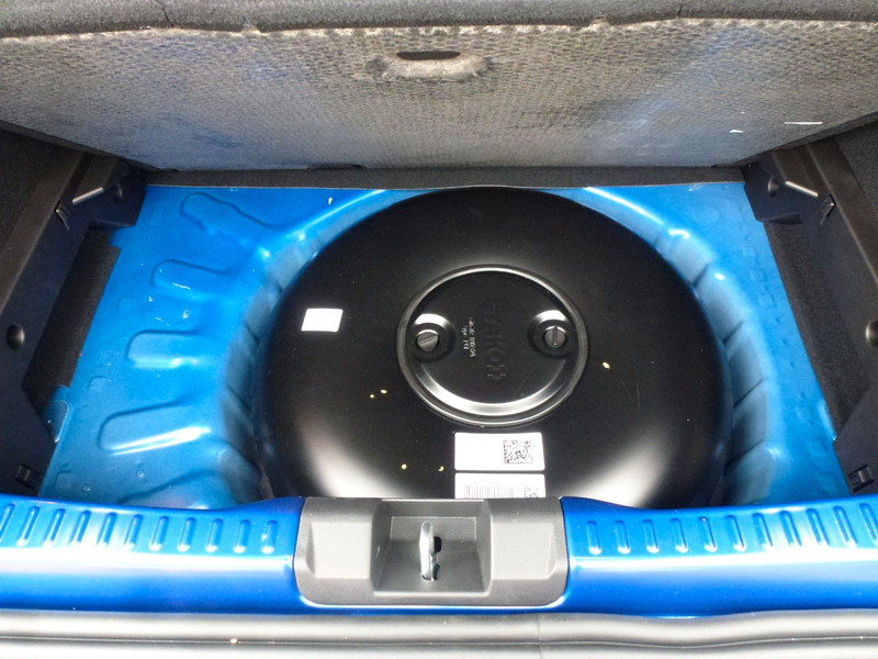 Dacia Sandero Stepway Extreme Eco-G 120 Automatic — photo 8