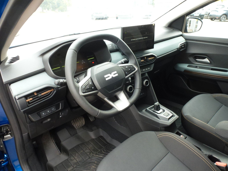 Dacia Sandero Stepway Extreme Eco-G 120 Automatic — photo 14