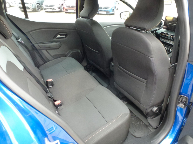 Dacia Sandero Stepway Extreme Eco-G 120 Automatic — photo 9