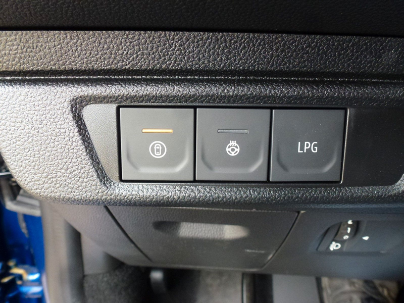 Dacia Sandero Stepway Extreme Eco-G 120 Automatic — photo 15