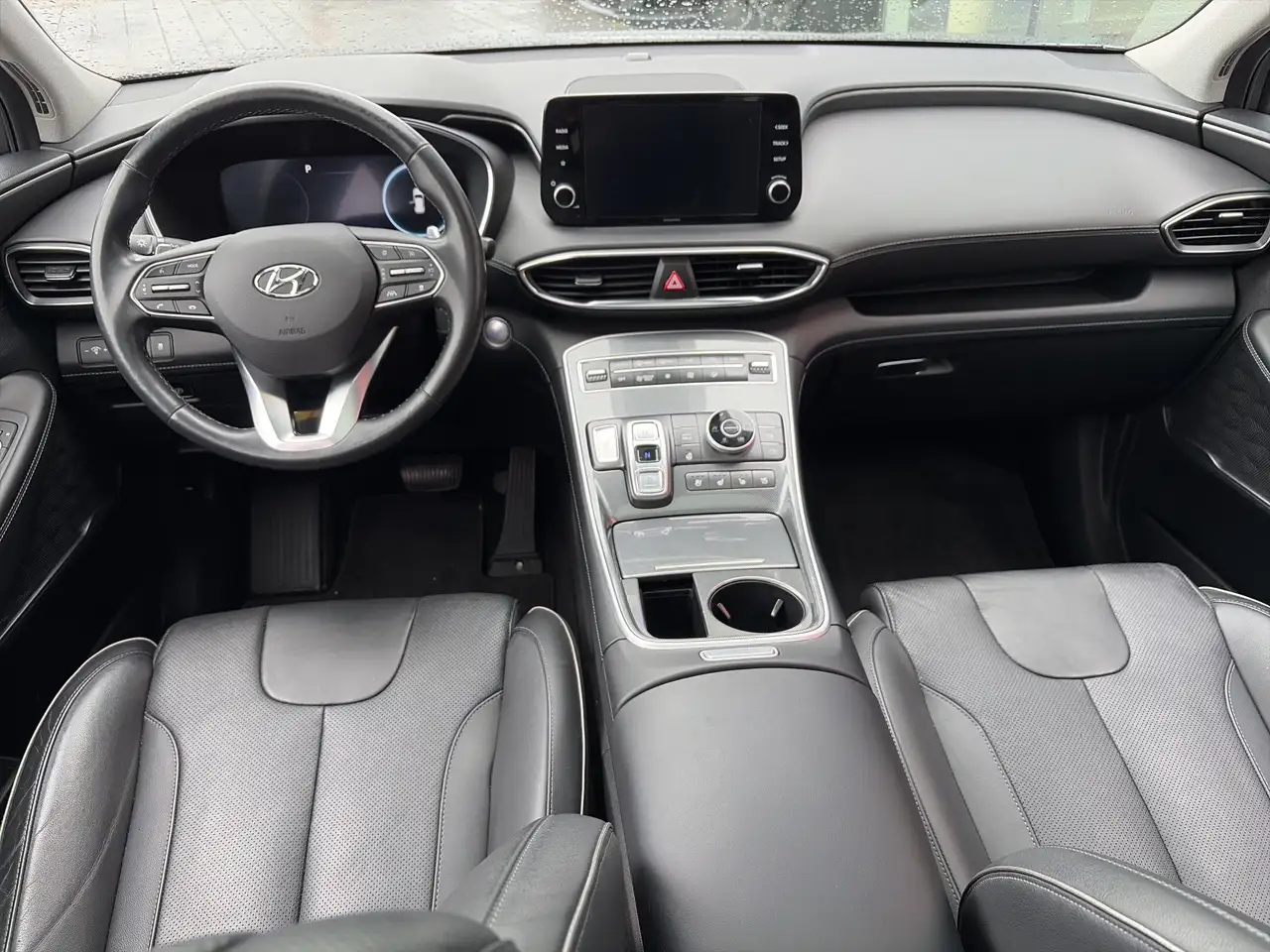 Hyundai SANTA FE снимка Hyundai SANTA FE