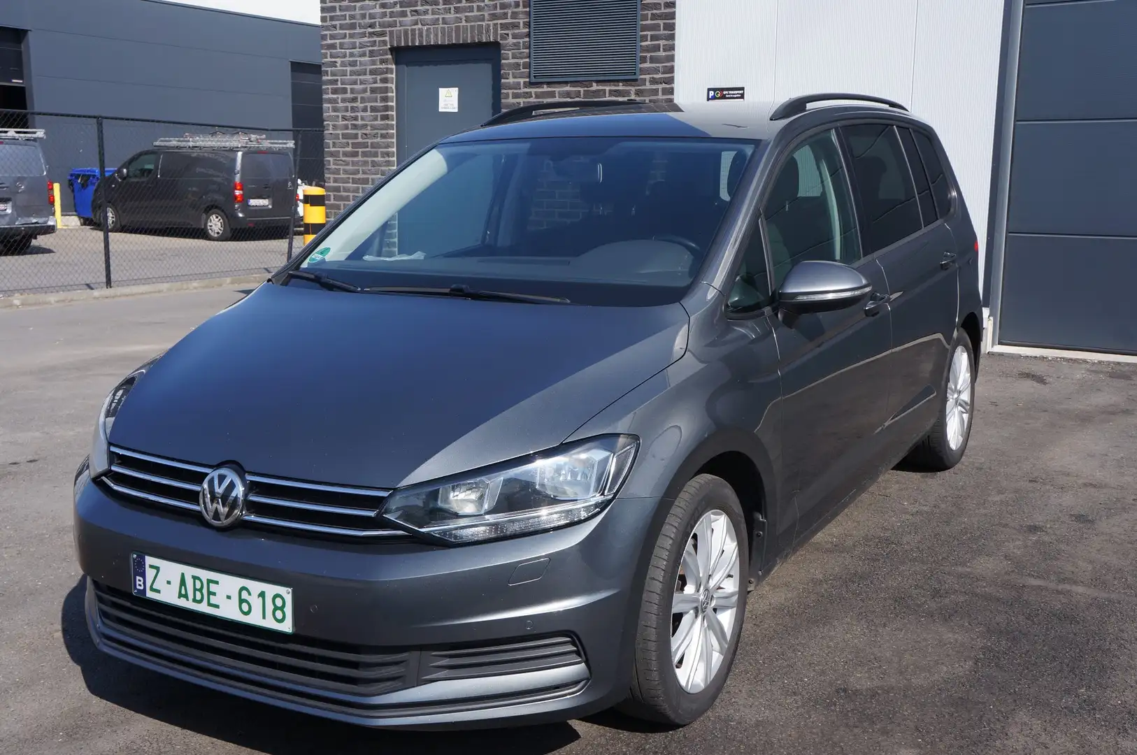 Volkswagen Touran 2.0 TDi SCR Highline - 1