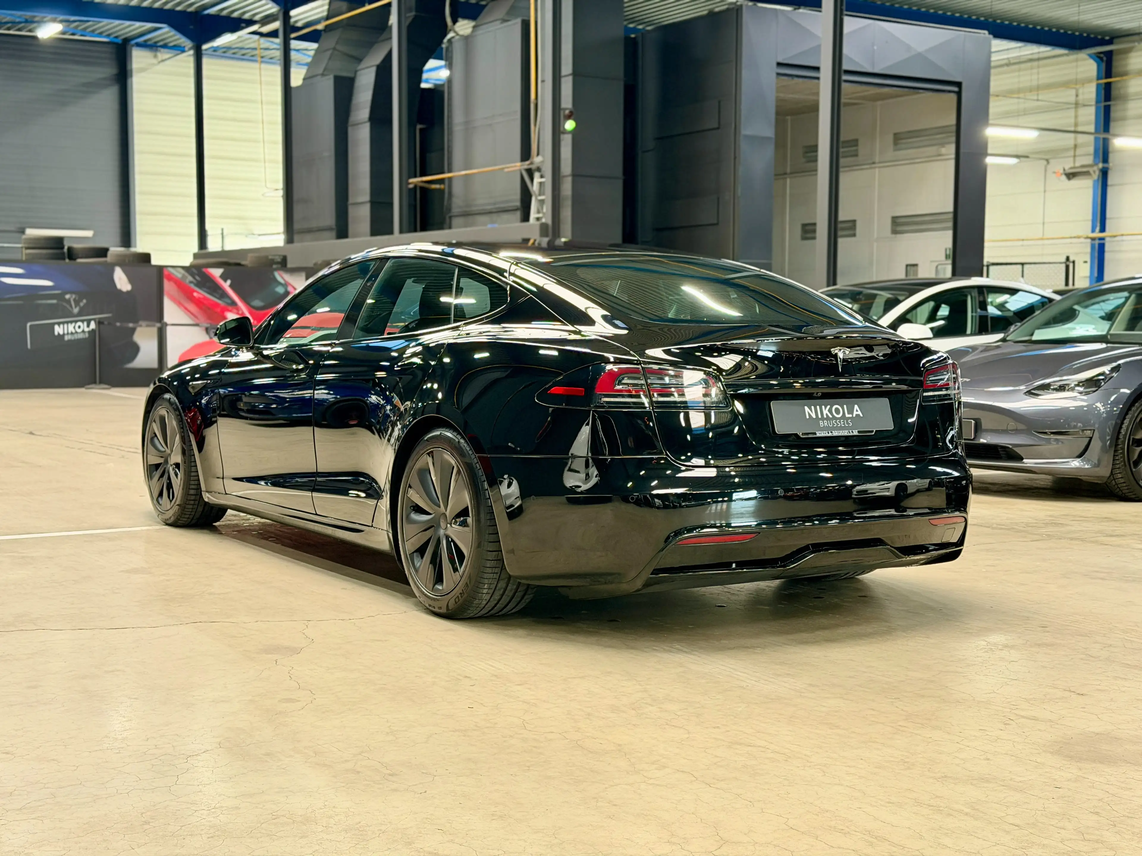 Tesla Model S LONG RANGE - 23 - FULL SELF DRIVE - FULL BLACK — photo 4
