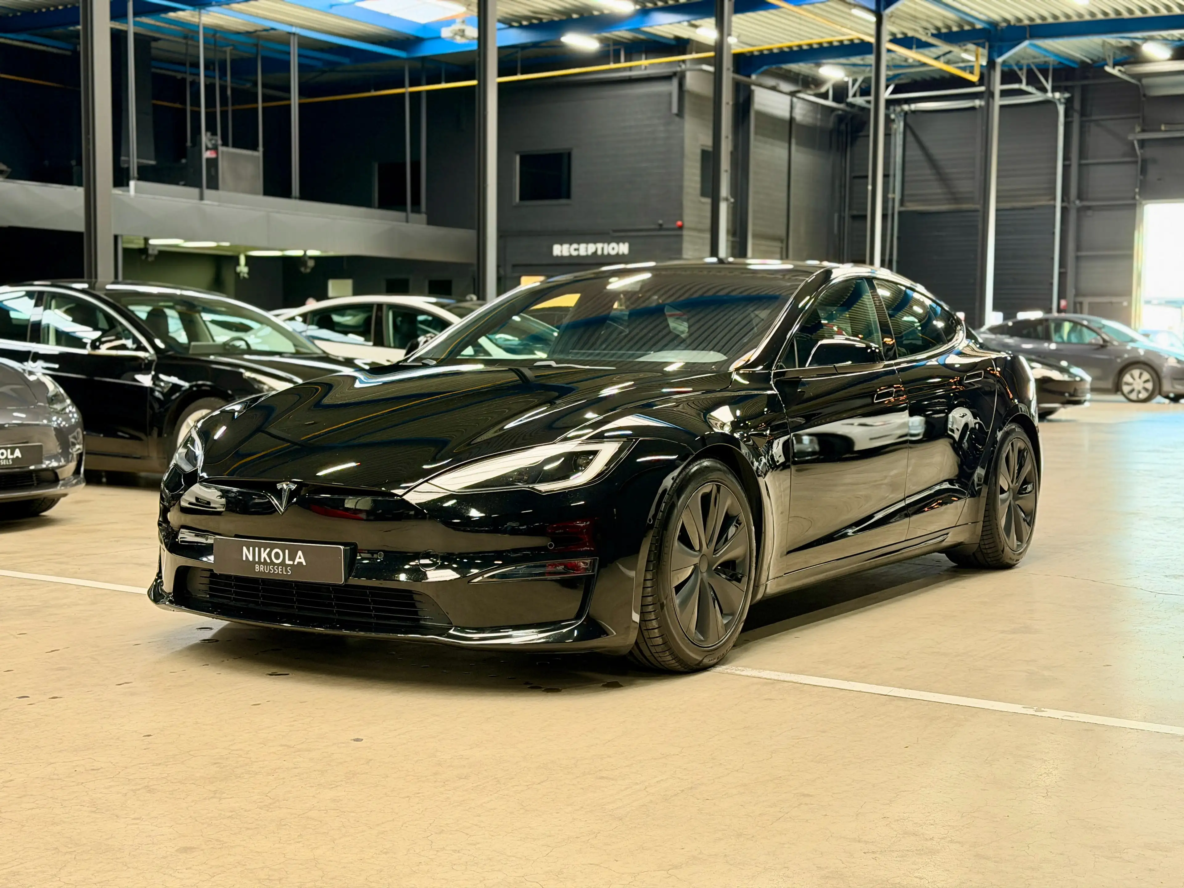Tesla Model S LONG RANGE - 23 - FULL SELF DRIVE - FULL BLACK — photo 3