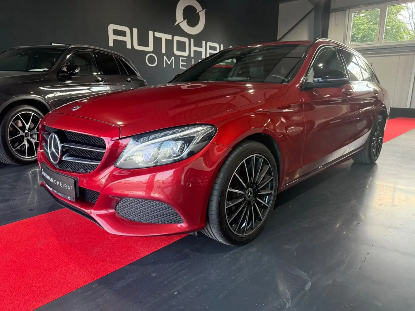 Mercedes-Benz C 250 T d Avantgarde/Distronic/Kamera/ILS-LED Rot - 1