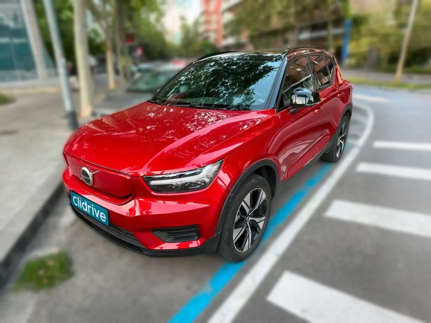 Volvo XC40 Recharge Core Eléctrico Puro Rojo - 1