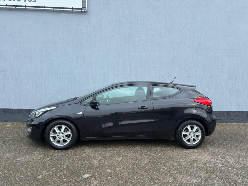 Kia ProCeed / pro_cee'd 1.6 GDI Airco — photo 2