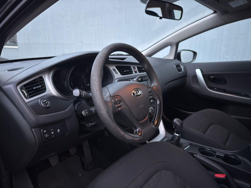 Kia ProCeed / pro_cee'd 1.6 GDI Airco — photo 9
