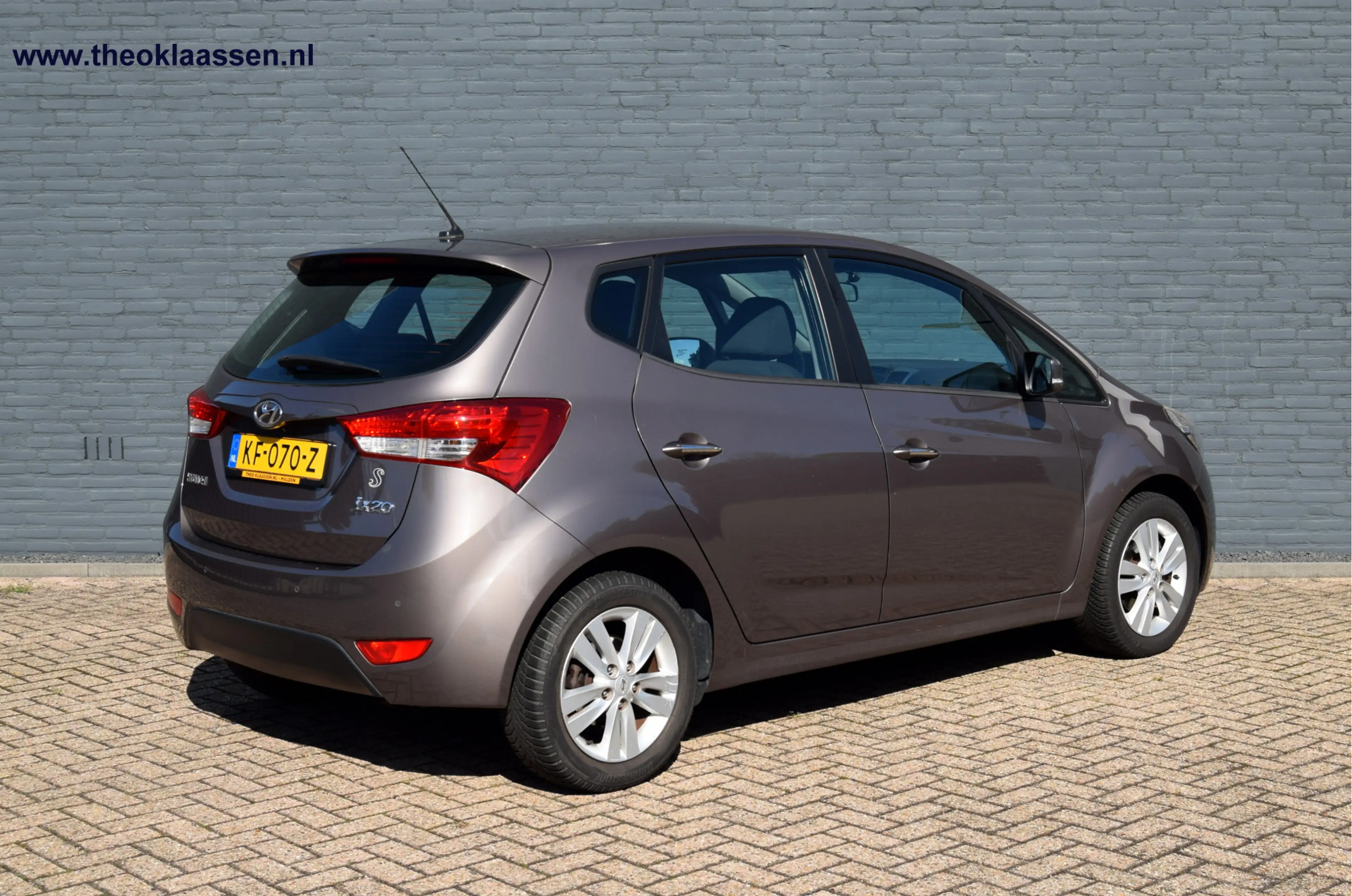 Hyundai iX20 1.4i i-Motion Climate Cruise Navi — photo 8