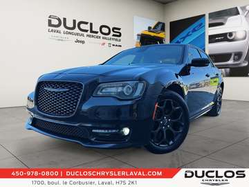 300 Touring L AWD