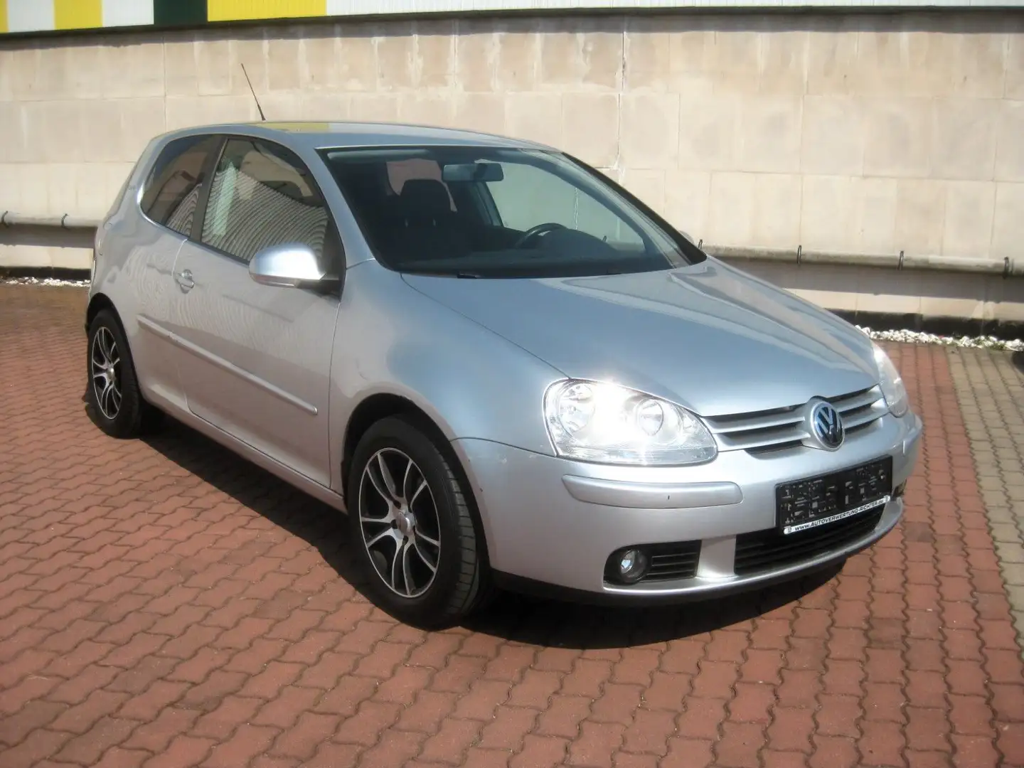 Volkswagen Golf V Lim. Tour , Zahnr.+ WP +Service +TÜV neu Silber - 2