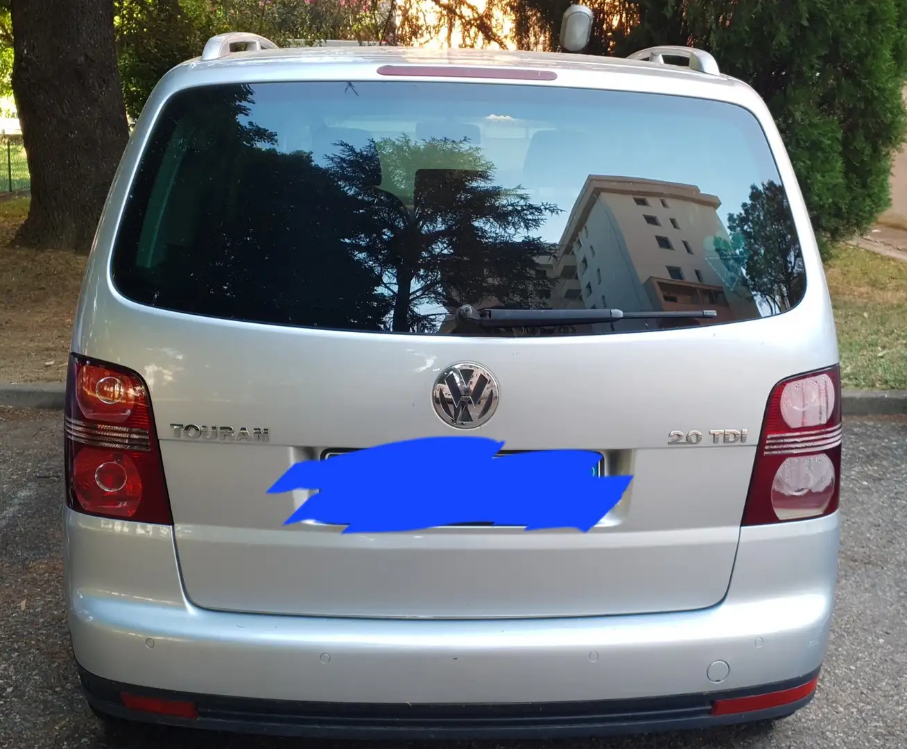 Volkswagen Touran 2.0 tdi Highline dsg - 2