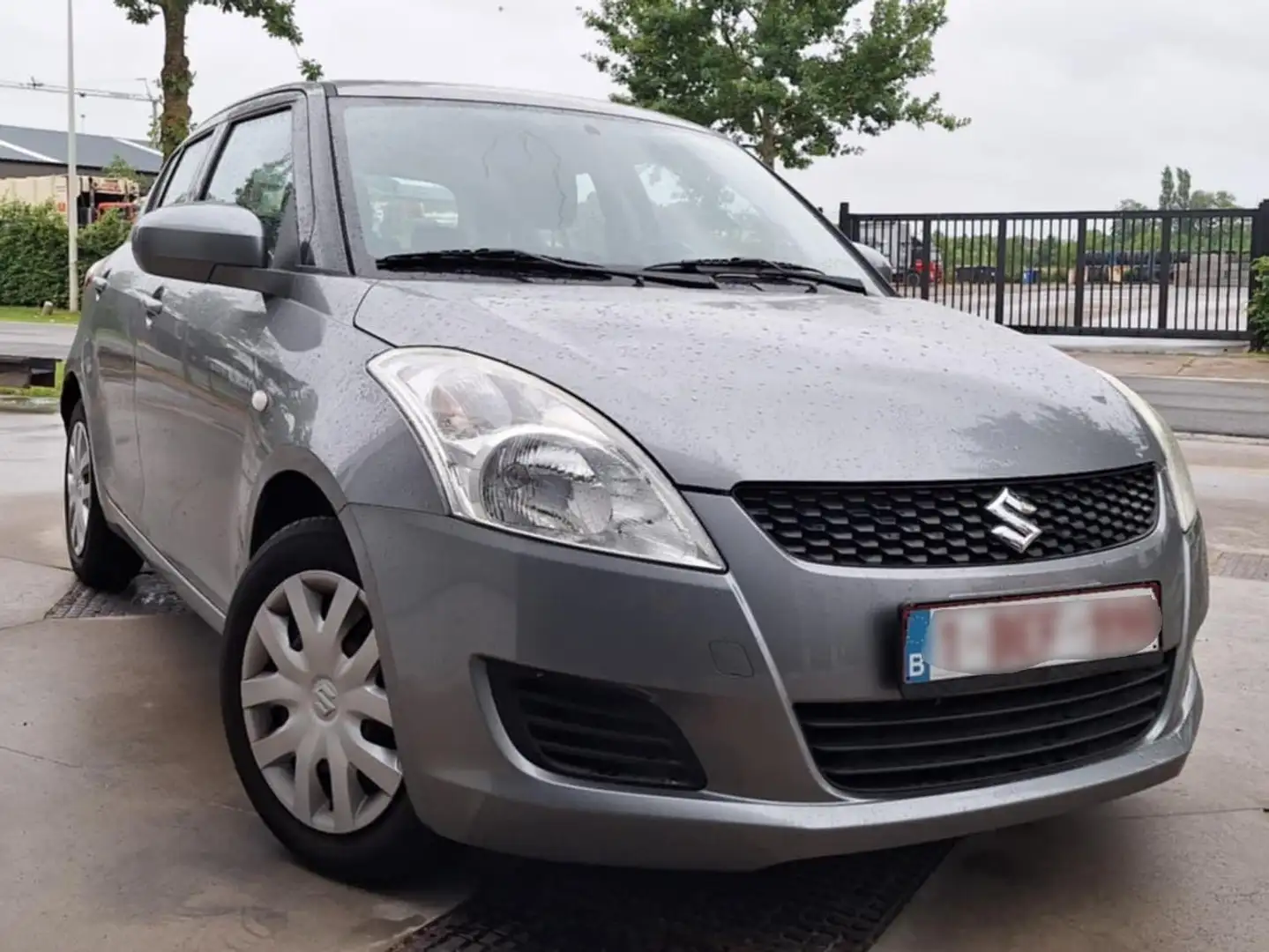 Suzuki Swift Swift 1.2 Comfort Gris - 1