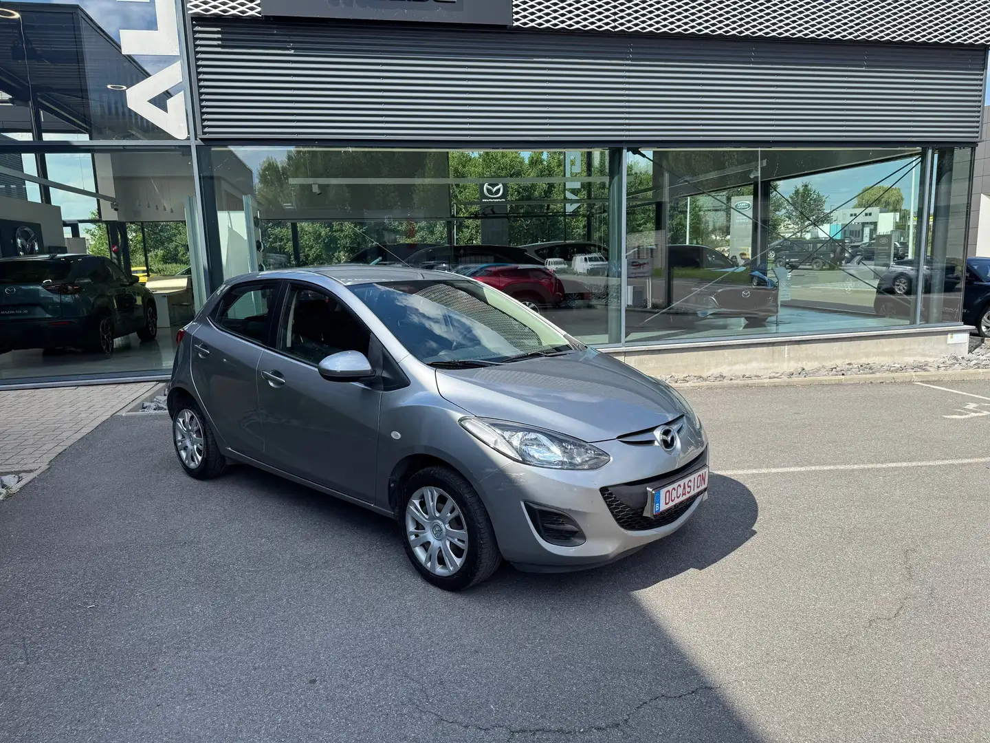 Mazda 2 2 1.3i Active AIRCO USB  GARANTIE 12 MOIS Gris - 1