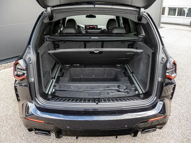 BMW X3 view 22