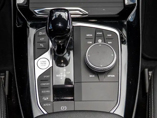 BMW X3 view 10
