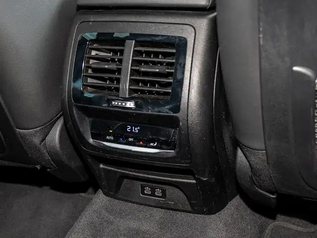 BMW X3 view 20